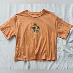 Sunflower Graphic Cropped T-Shirt